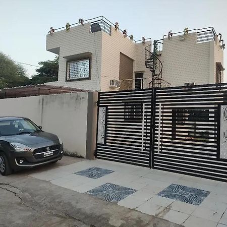 Siya Villa Ujjain Exterior photo